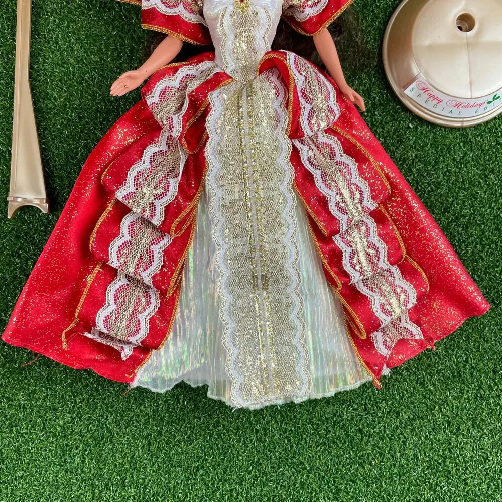 Vintage 1966 Mattel Special Edition Happy Holidays Barbie Doll